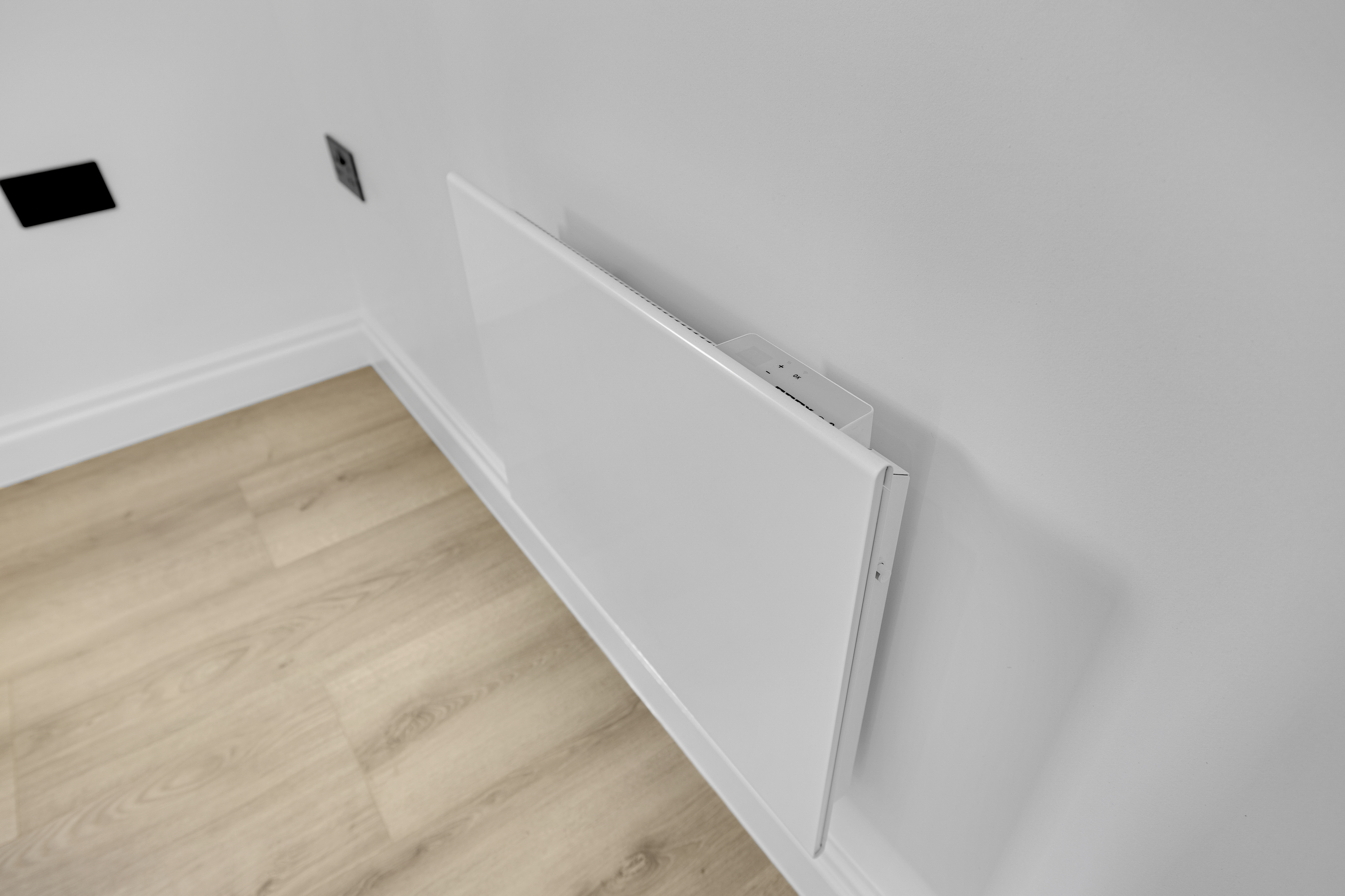 Bespoke garden annexe Interior Design with modern appliances and clean worktops