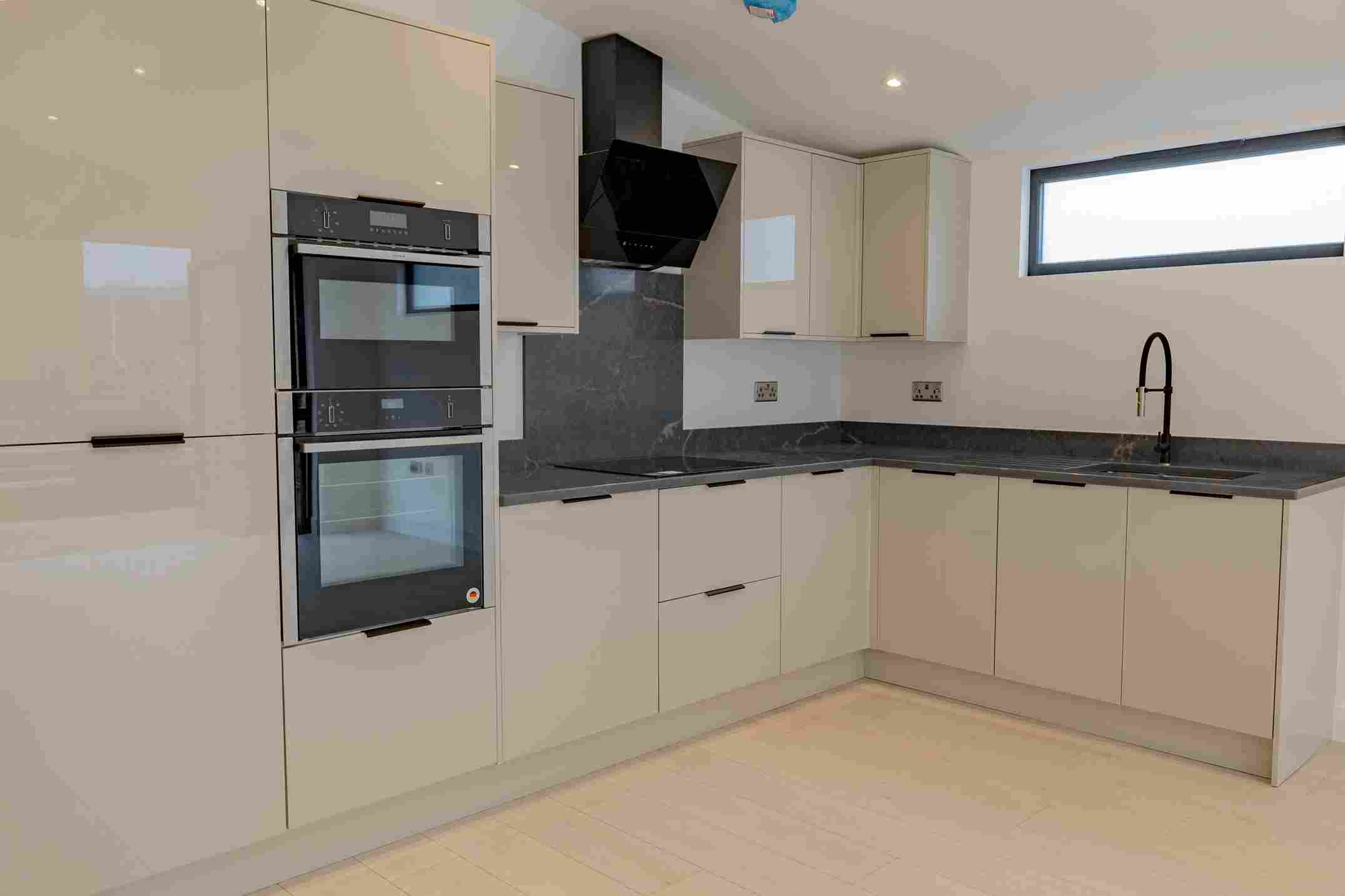 Granny annexe construction with durable steel frame and insulated structure